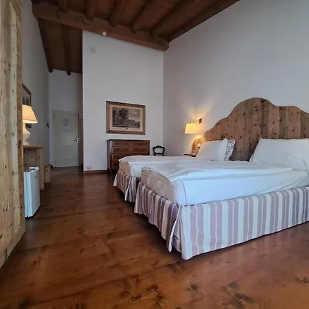 La Vineria Di San Mattia Villa Verona Room photo